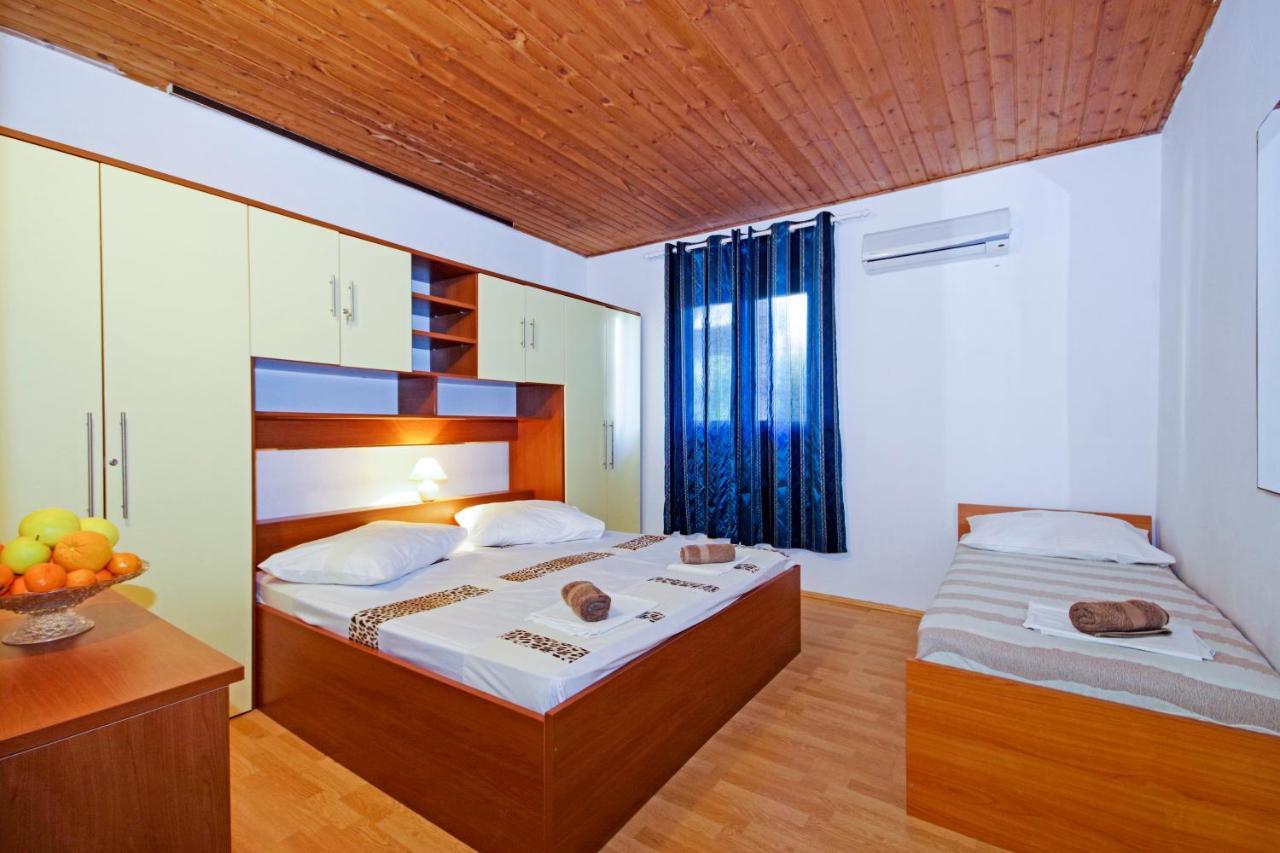 Apartmani ANDRIJA Živogošće Buitenkant foto