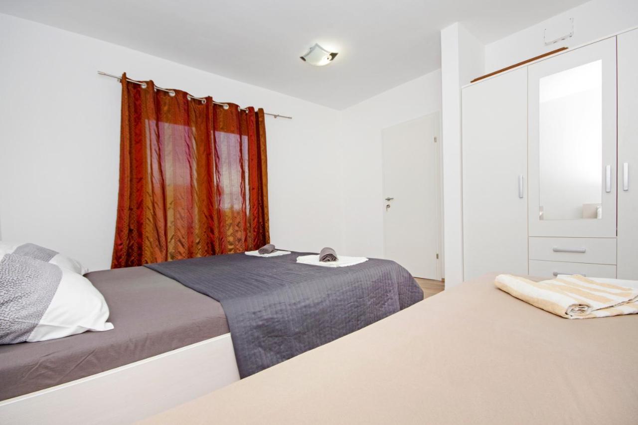 Apartmani ANDRIJA Živogošće Buitenkant foto